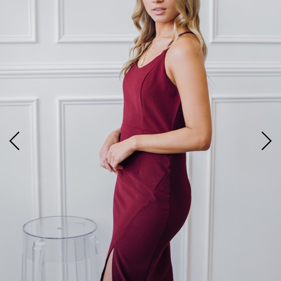 Esther & Co Take Me Out Dress in Burgundy - Picture 3 of 6